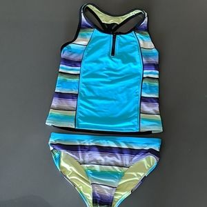 Girl's two piece bathing suit